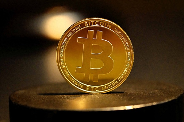 币市风云突变：BTC/ETH上演惊魂大跌，我们该如何把握？